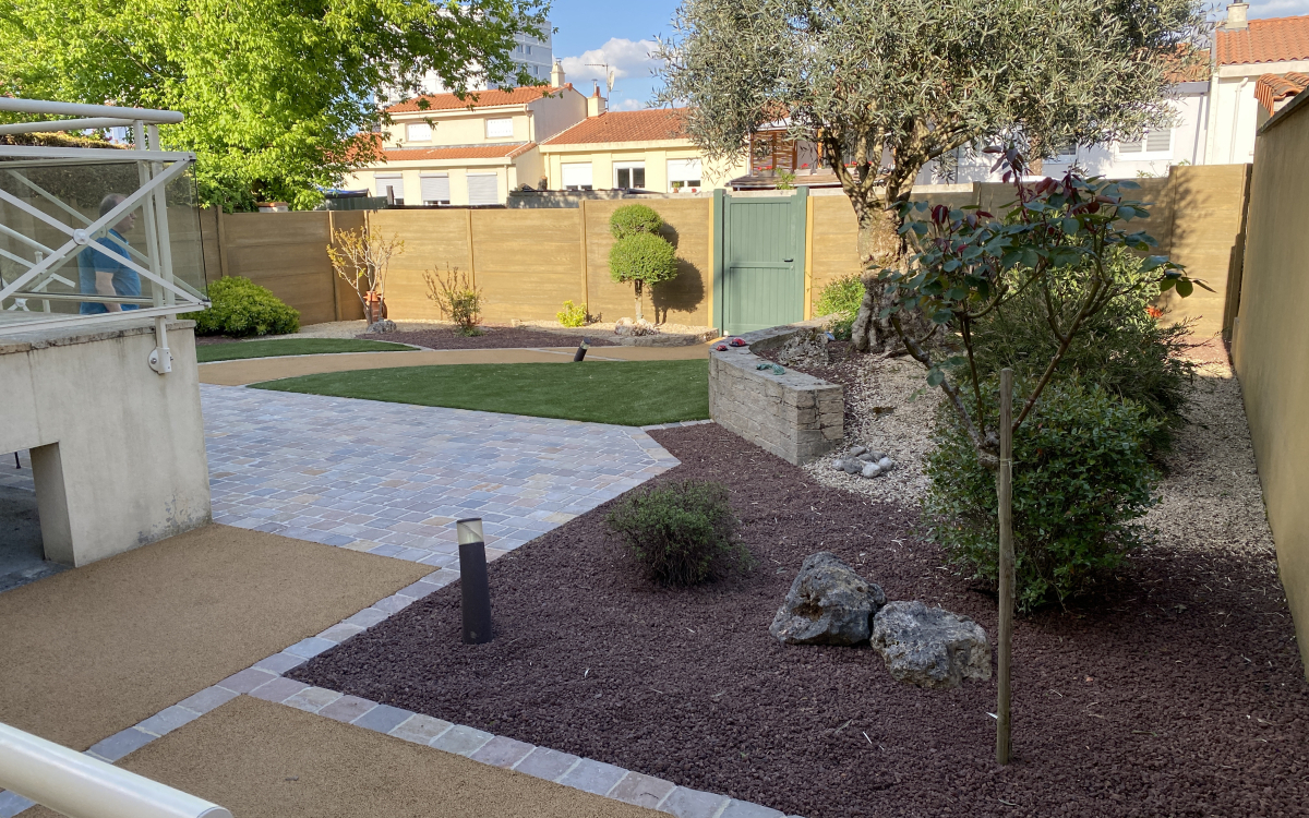 Ralisation Terrasse en bton decoratif, Dm green et pavage dallage  cholet cre le 26/04/2021