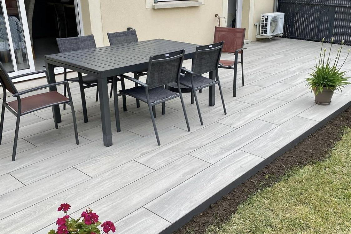 Cration Terrasse en terrasse sur plots  Luisant  conue le 17/11/2023