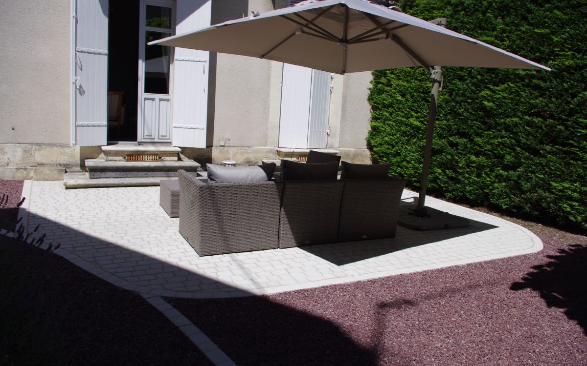 Cration Terrasse en Pav la couture  prigueux ralise le 24/10/2023
