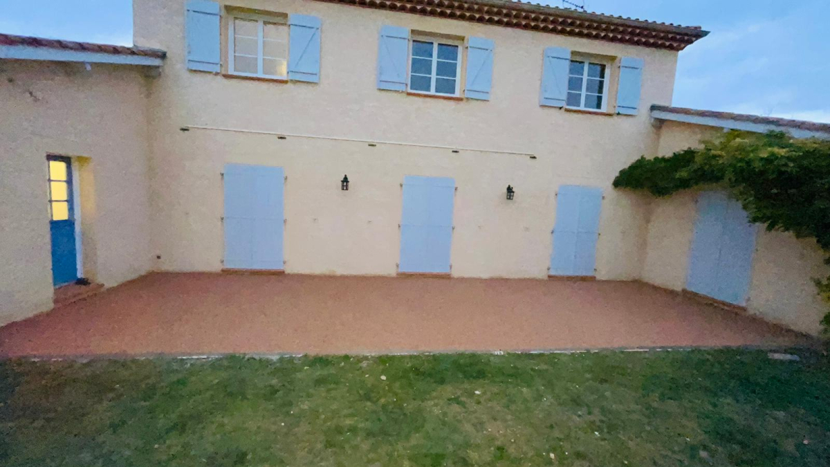 Ralisation Terrasse en Hydrostar  Preignan conue le 09/11/2021