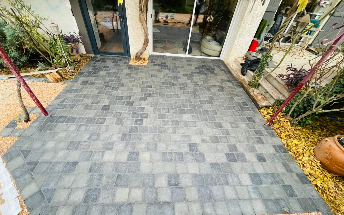 Cration Terrasse en pavage dallage  Pessan  conue le 10/11/2023