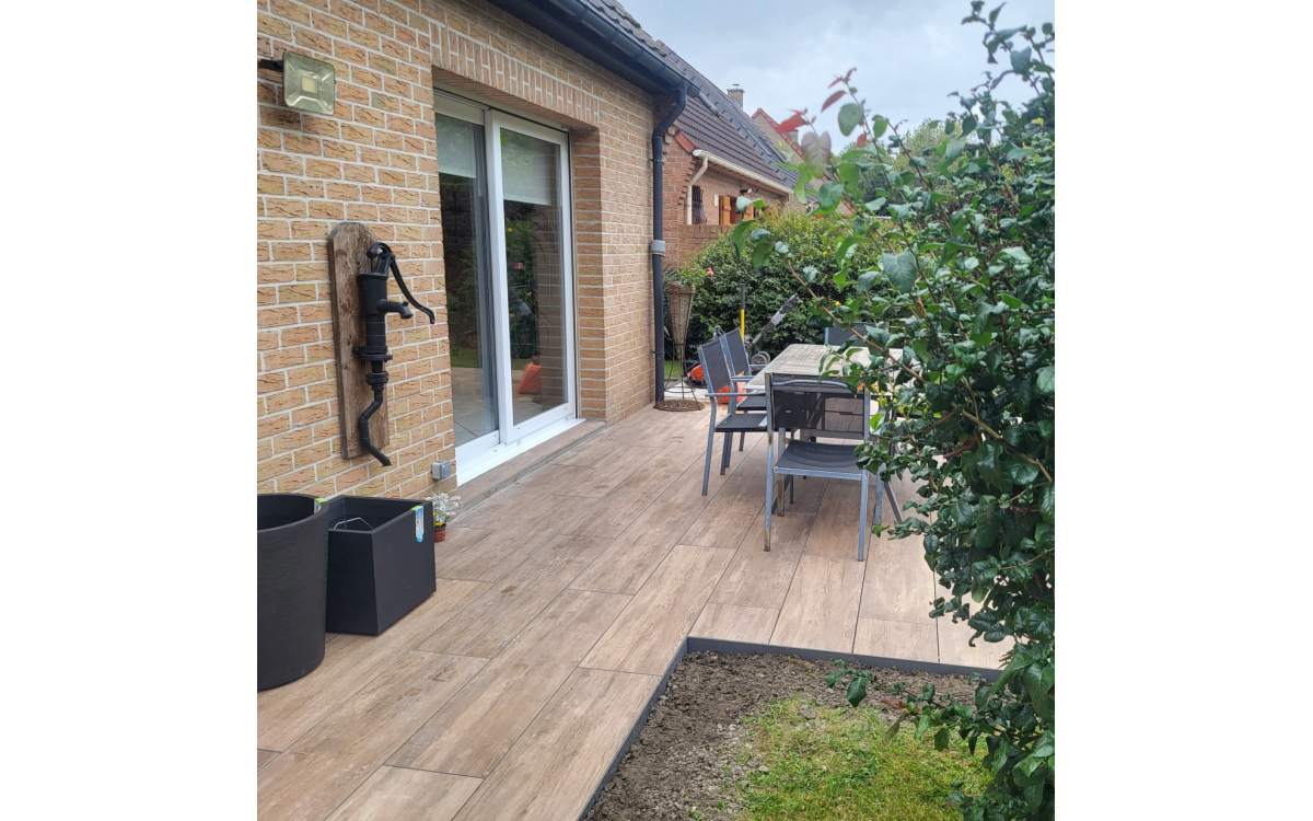 Cration Terrasse en dallage sur plots  COUDEKERQUE-BRANCHE  ralise le 28/09/2023