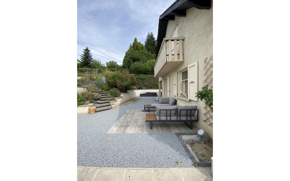 Ralisation Terrasse en dallage sur plots et Hydrostar  La cte St Andr  conue le 28/07/2023