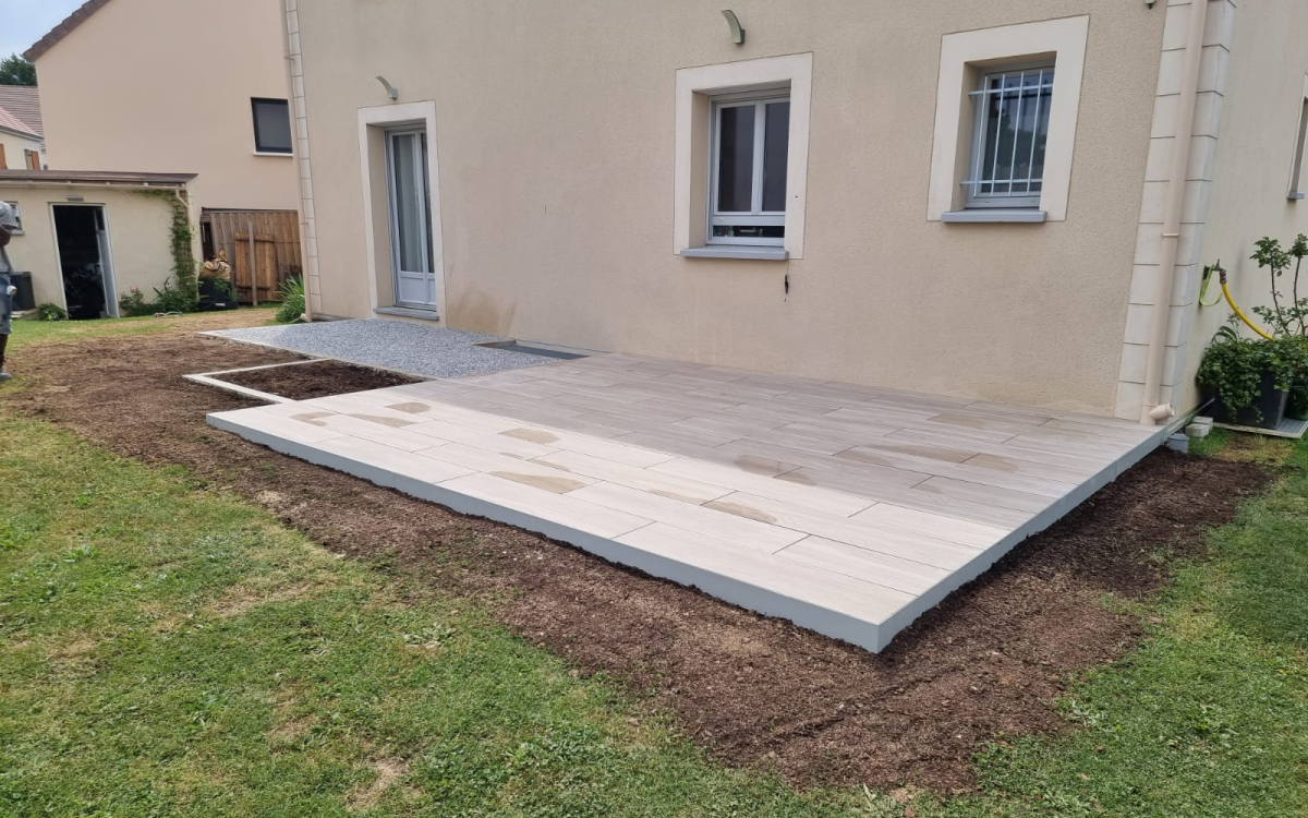 Cration Terrasse en Alvostar et dallage sur plots  Guyancourt ralise le 24/11/2023