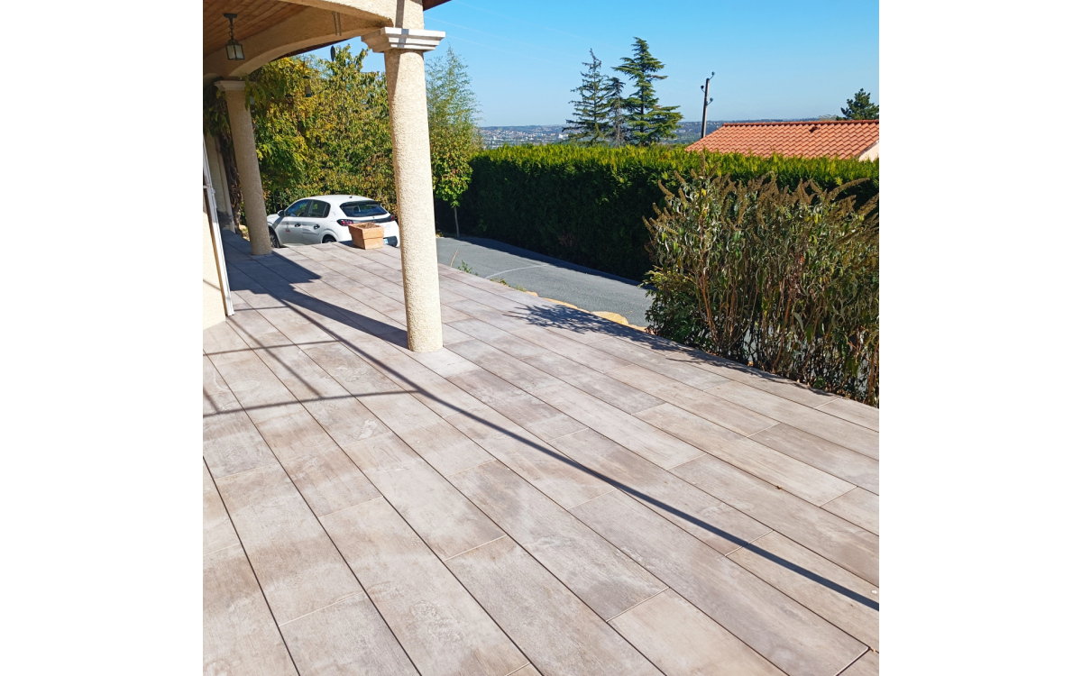 Cration Terrasse en grs crame  Pommiers ralise le 12/10/2023