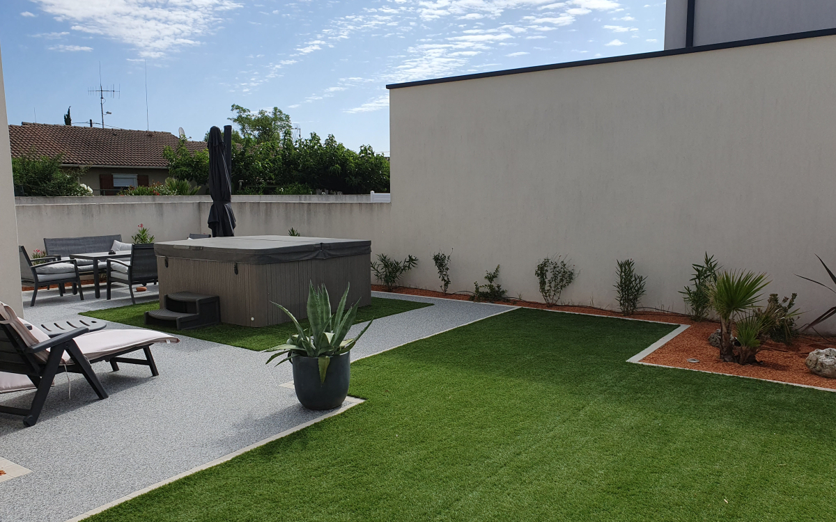 Ralisation Terrasse en Dm green et Hydrostar  MONTELIMAR conue le 24/01/2024