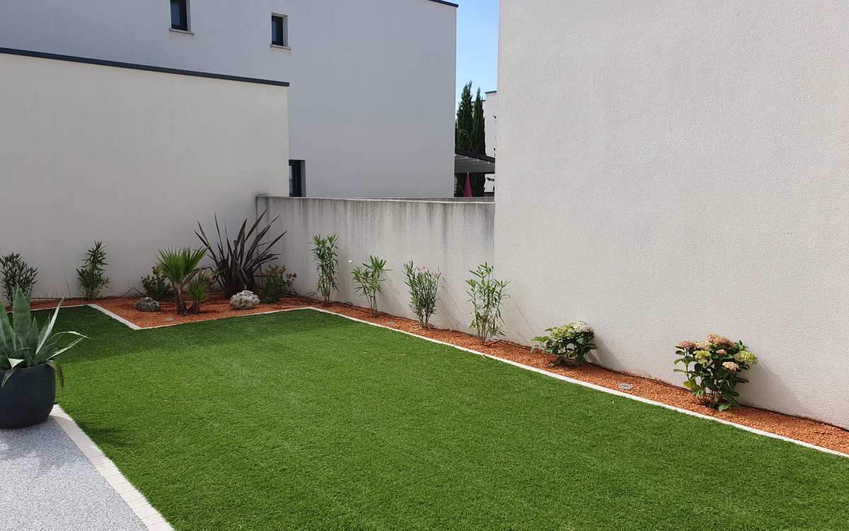 Ralisation Terrasse en Dm green et Hydrostar  MONTELIMAR cre le 24/01/2024