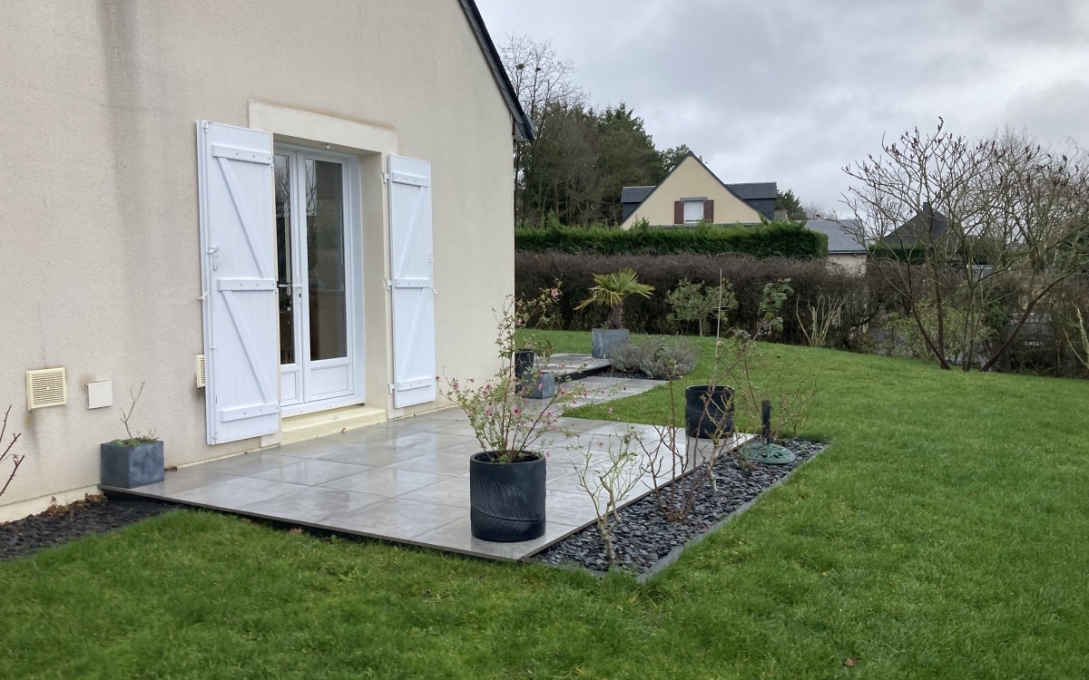Cration Terrasse en dallage sur plots - Maine et Loire ralise le 24/01/2024