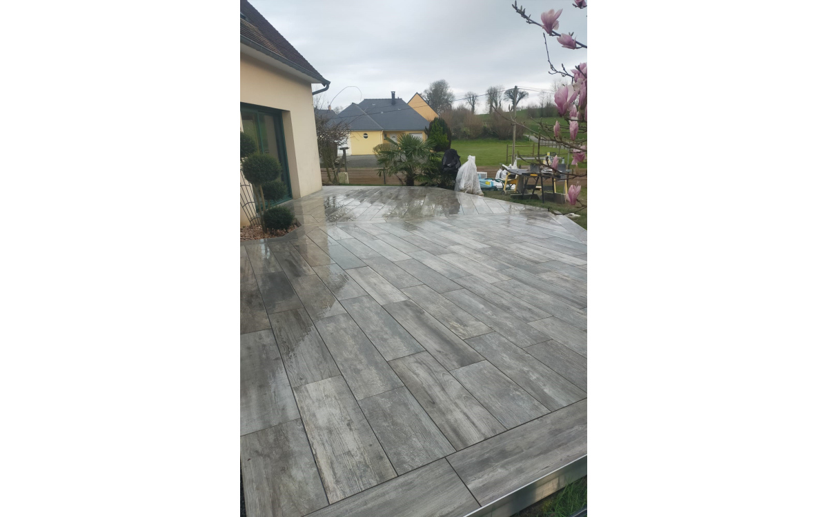 Cration Terrasse en grs crame - Manche ralise le 27/03/2024