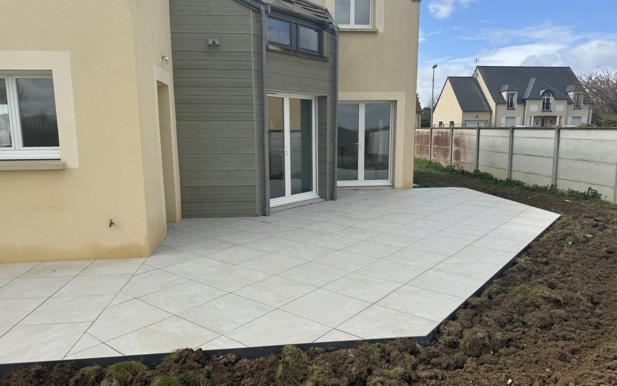 Cration Terrasse en terrasse sur plots - Eure-et-Loir ralise le 29/04/2024