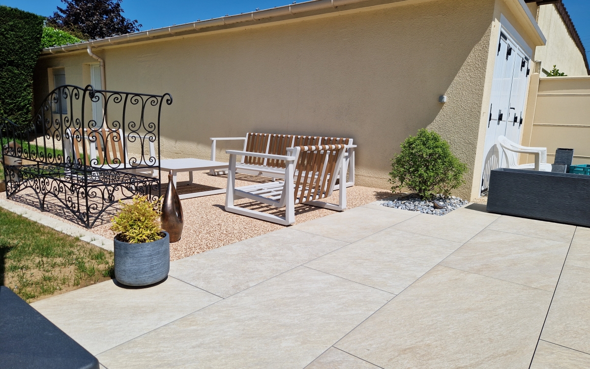 Cration Terrasse en dallage sur plots et Hydrostar  Ouistreham  ralise le 18/05/2023