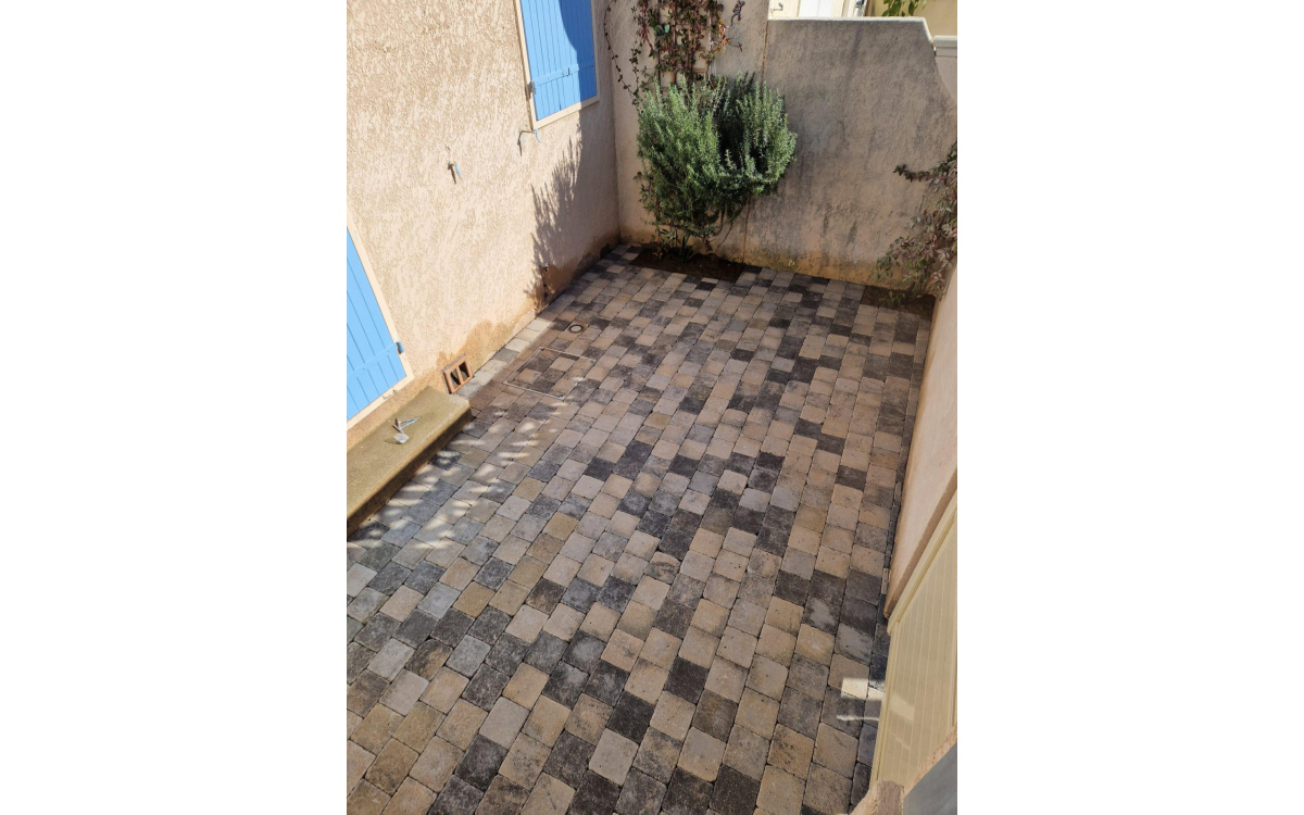 Cr�ation Terrasse en dallage - H�rault r�alis�e le 19/12/2024