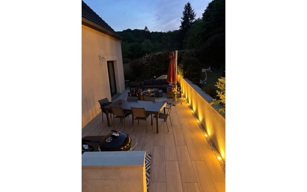 Ralisation Terrasse en dallage sur plots  AUVERS-SUR-OISE conue le 23/05/2025