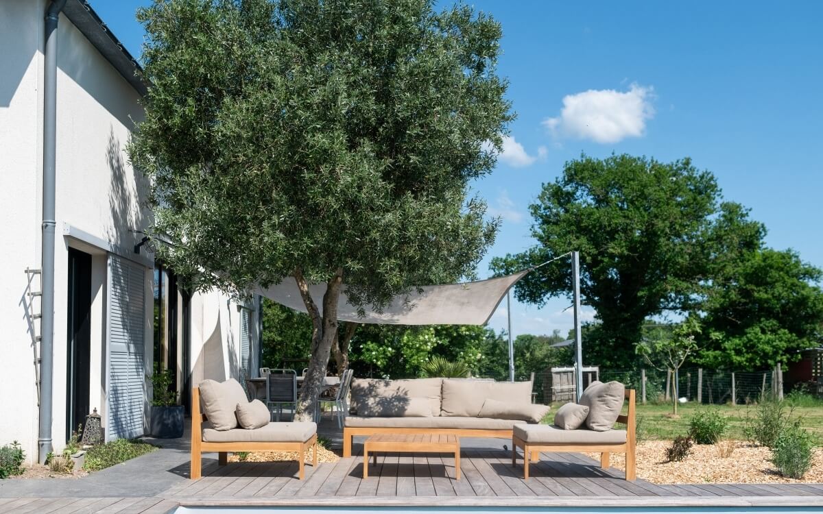Cration Terrasse en dallage pavage et grs crame - Loire Atlantique conue le 31/05/2022