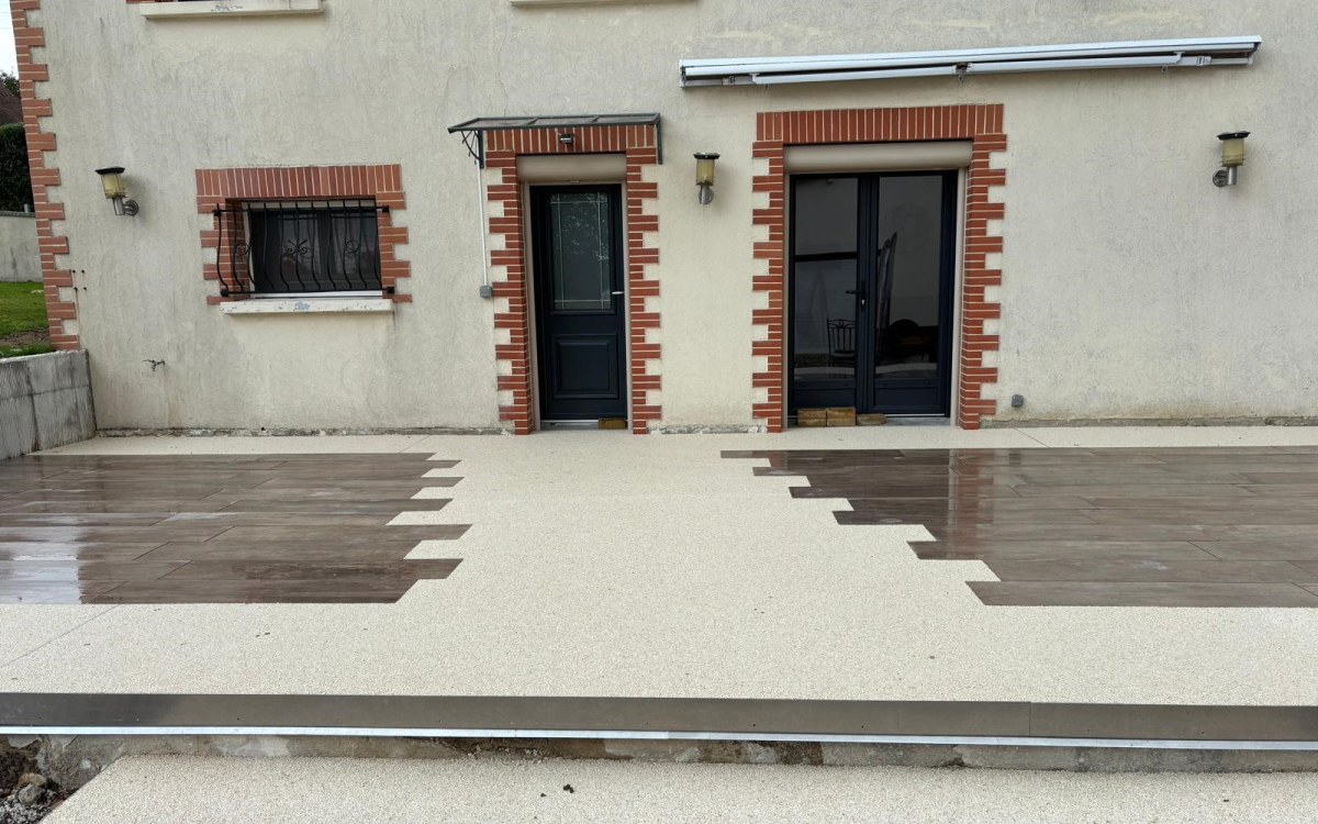 Conception Terrasse en grs crame et Hydrostar  Eaux-Puiseaux cre le 22/01/2024