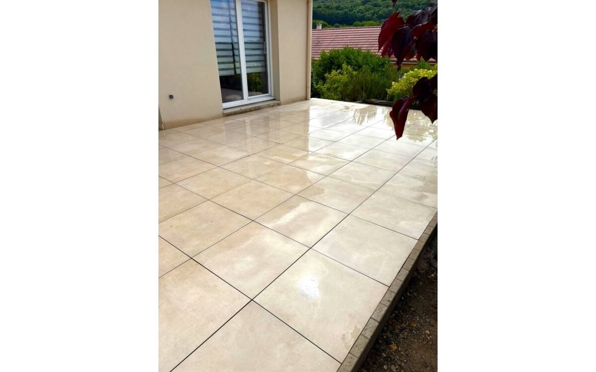 Cration Terrasse en grs crame  54230