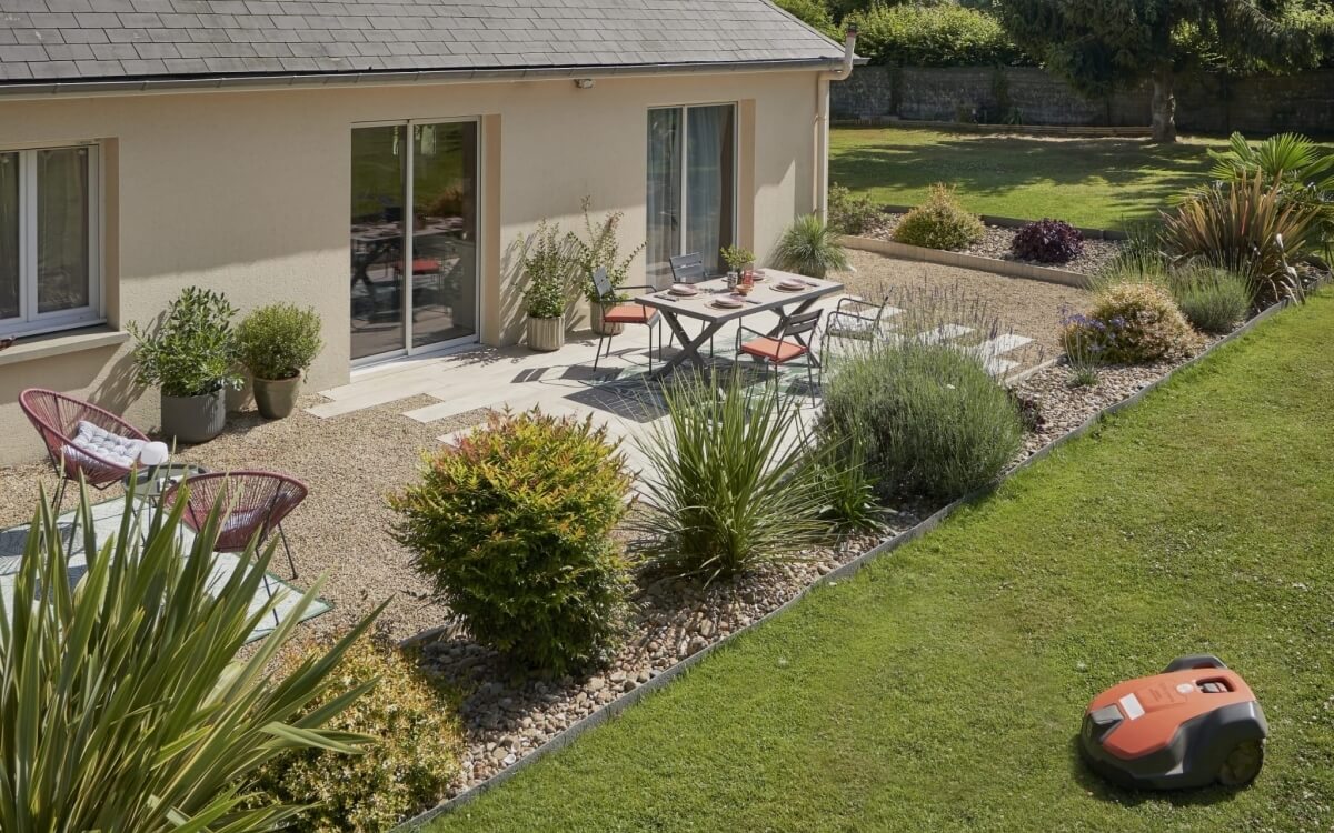 Conception Terrasse en Alvostar, bordures haute couture et Dm profil  Athis de l'orne  ralise le 17/07/2025