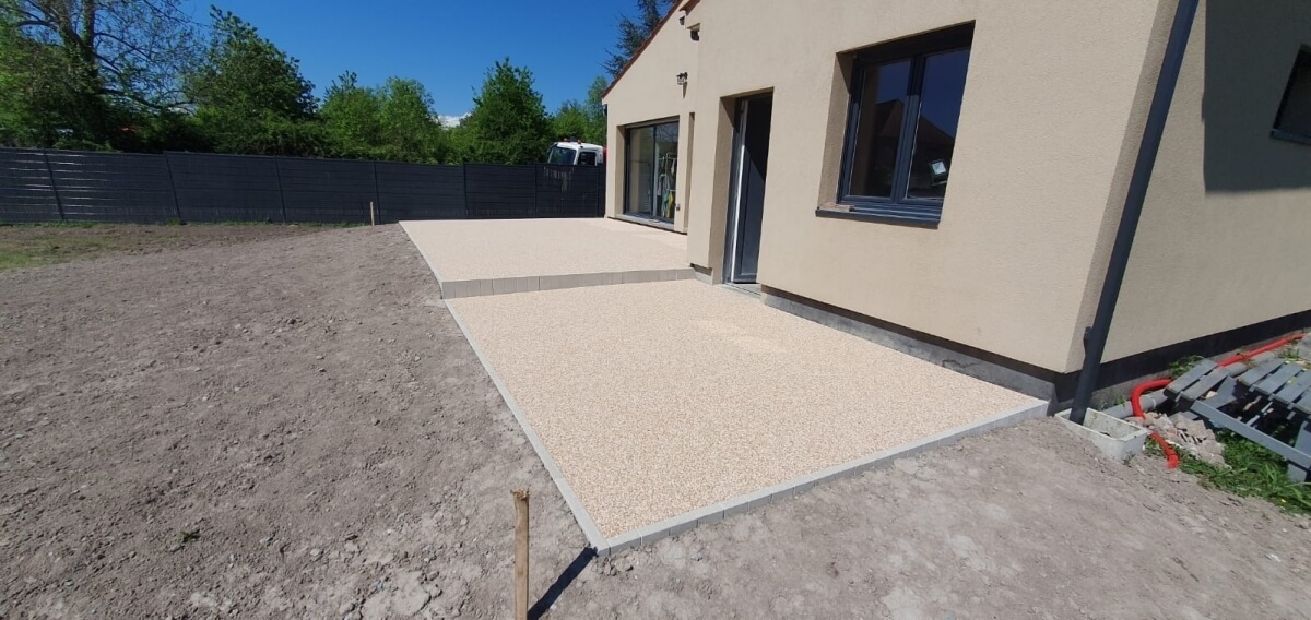 Ralisation Terrasse en Hydrostar Dune cre le 23/09/2025