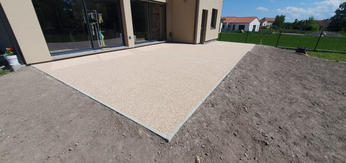 Ralisation Terrasse en Hydrostar Dune cre le 23/09/2025