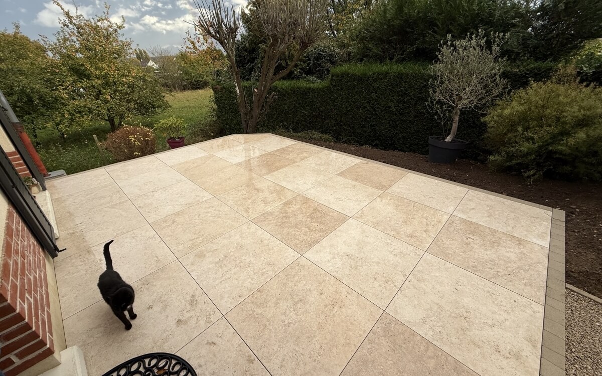 Cration Terrasse en dallage sur plots et Pav la couture  Breuil le Vert ralise le 20/10/2025