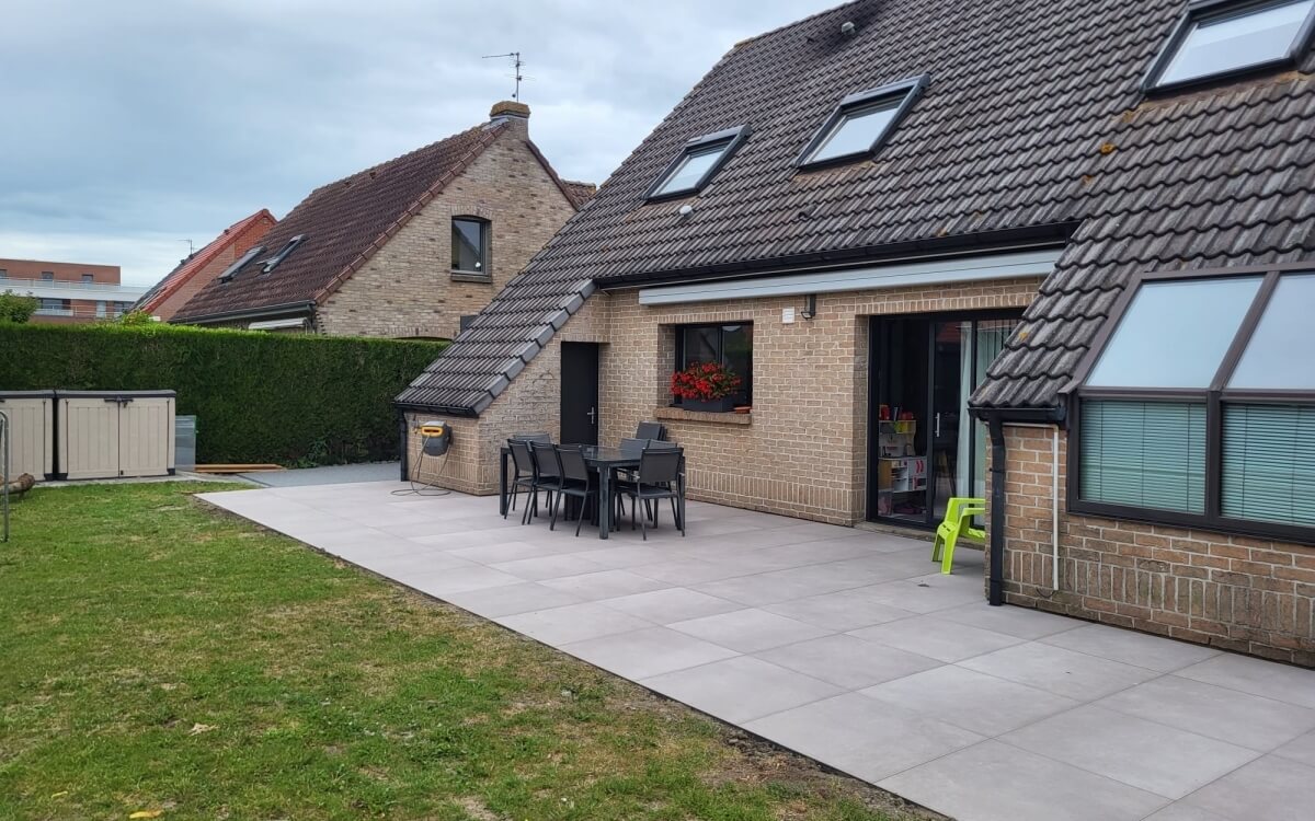 Cration Terrasse en grs crame  TETEGHEM conue le 22/07/2025