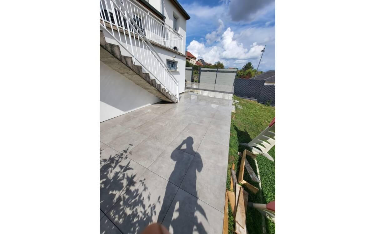 Cration Terrasse en dallage sur plots - Moselle conue le 25/07/2024
