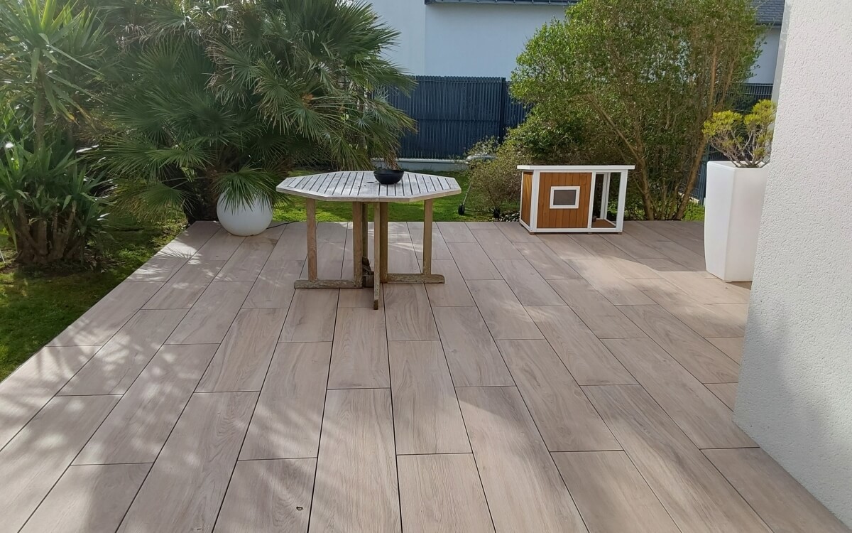 Cration Terrasse en grs crame  KERVIGNAC
