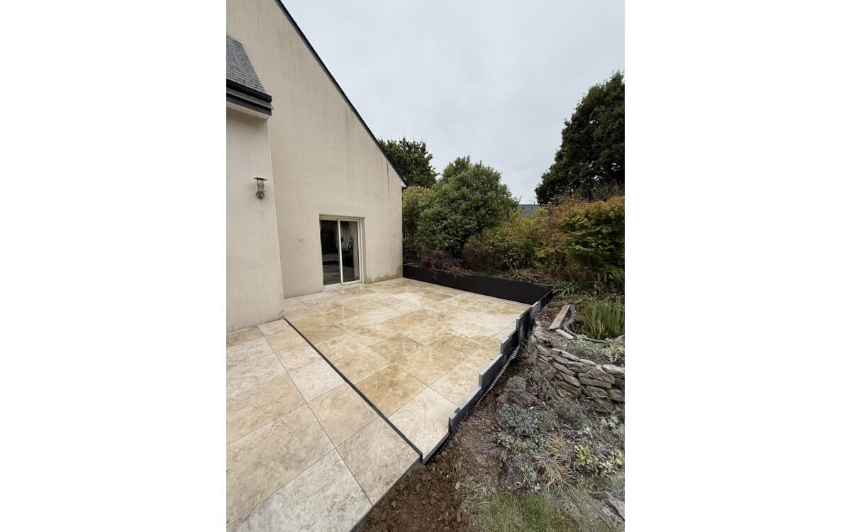 Cration Terrasse en grs crame Tiber Natural - Ctes d'armor