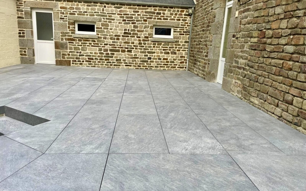 Ralisation Terrasse en dallage sur plots  Valdallire conue le 04/11/2025