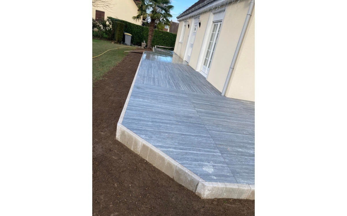 Ralisation Terrasse en bordures haute couture et Dm profil  SAINT AUBIN LES ELBEUFS cre le 01/12/2025