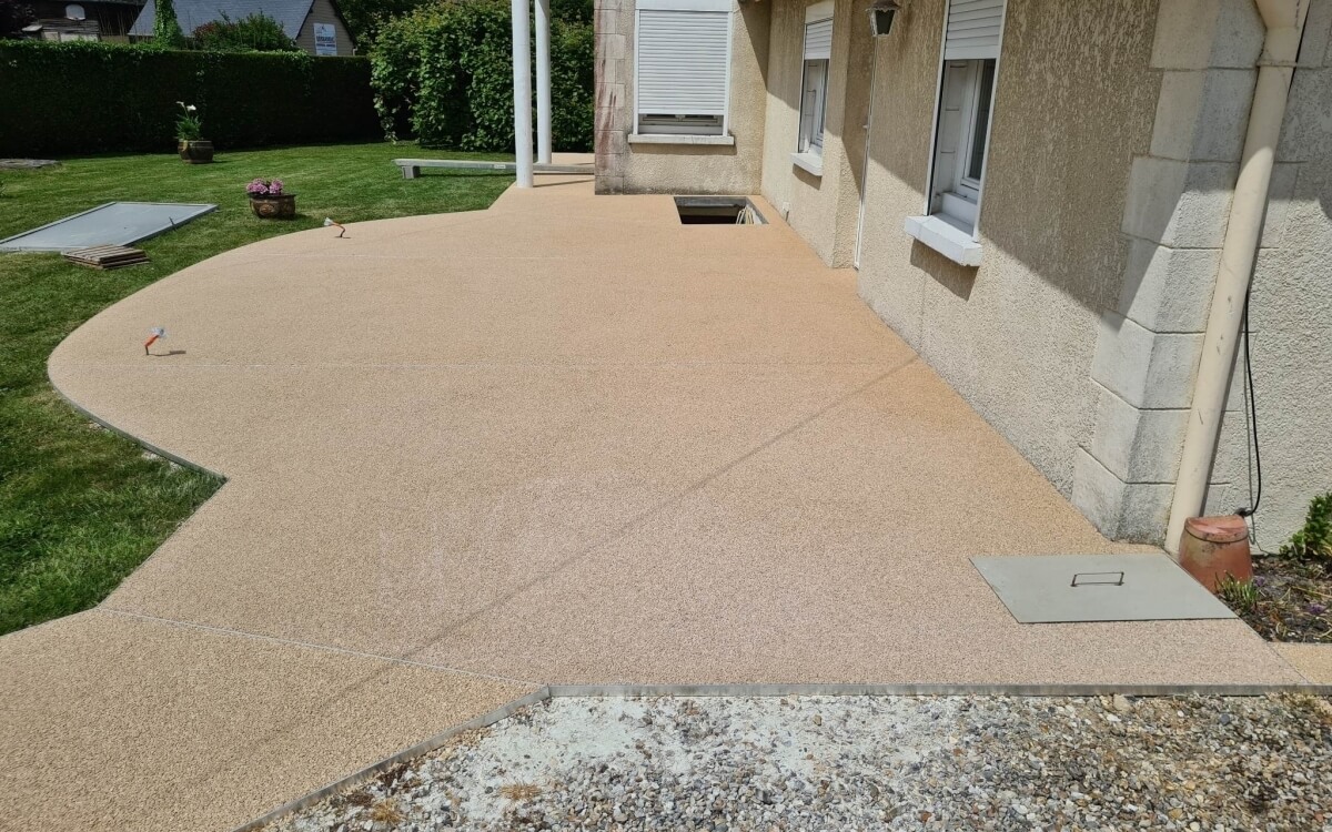 Cration Terrasse en Minralstar   BOURG ACHARD ralise le 01/12/2025