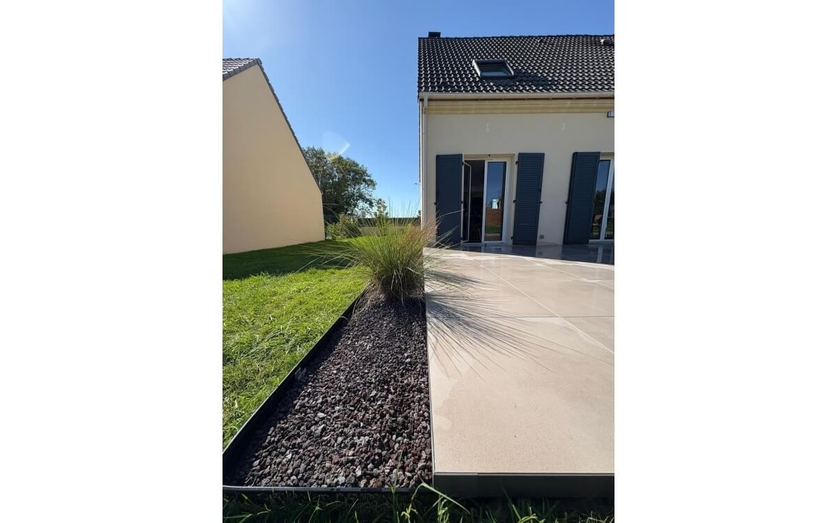 Cr�ation Terrasse en dallage sur plots et gr�s c�rame � Auneau