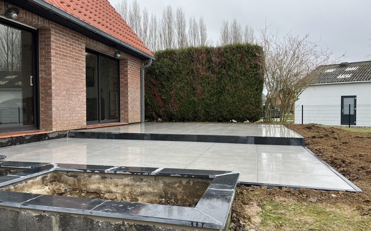 Conception Terrasse en Dm profil� et gr�s c�rame � PHALEMPIN