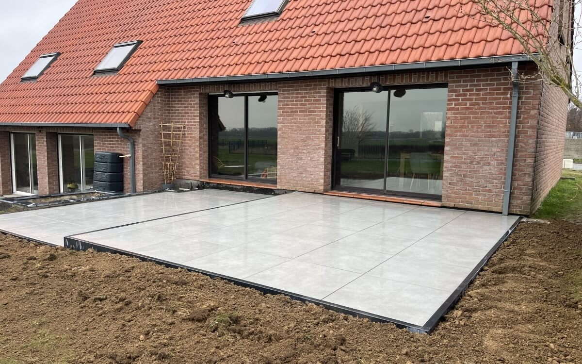 Conception Terrasse en Dm profil� et gr�s c�rame � PHALEMPIN