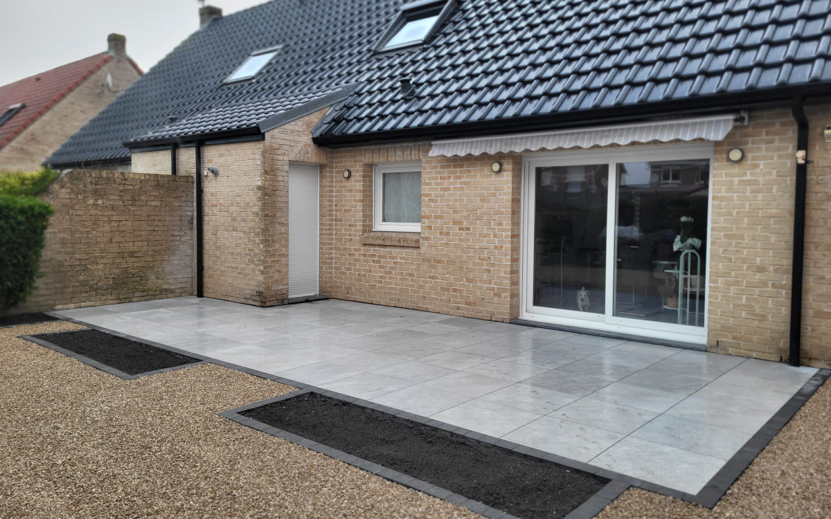 Cr�ation Terrasse en Alv�ostar� et dallage sur plots � TETEGHEM r�alis�e le 09/12/2025