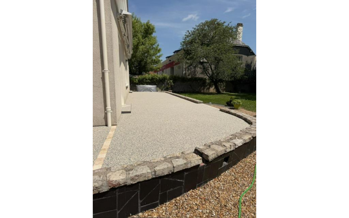Cr�ation terrasse en Hydrostar � BEAUCE LA ROMAINE con�ue le 15/06/2026