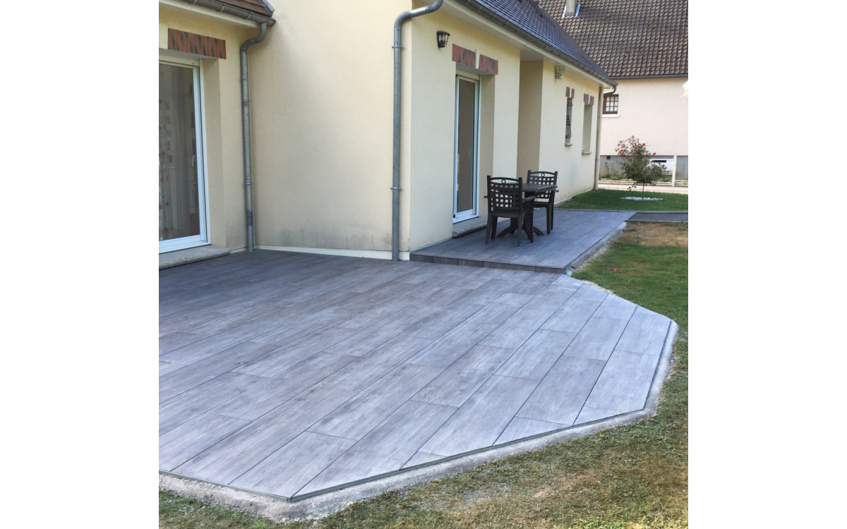 Ralisation Terrasse en dallage  Grosley-sur-Risle cre le 26/04/2024