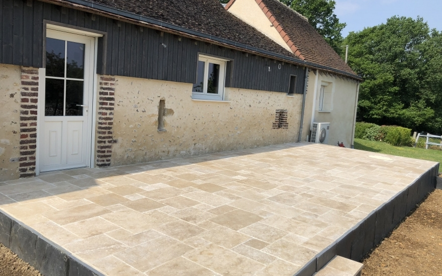 Cration Terrasse en dallage - Entreprise Lowe  Vibraye conue le 23/08/2018