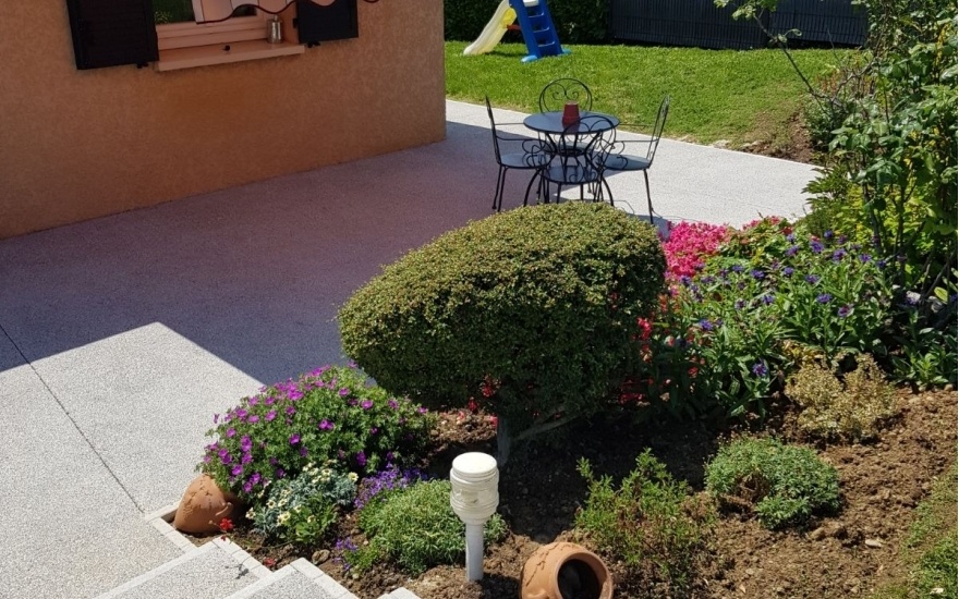 Cration Terrasse en bton dsactiv  Saint Just Chaleyssin conue le 24/08/2018