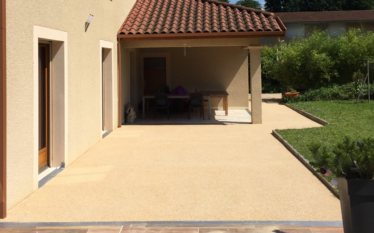 Cration Terrasse en Minralstar et dallage - Ain ralise le 18/09/2018