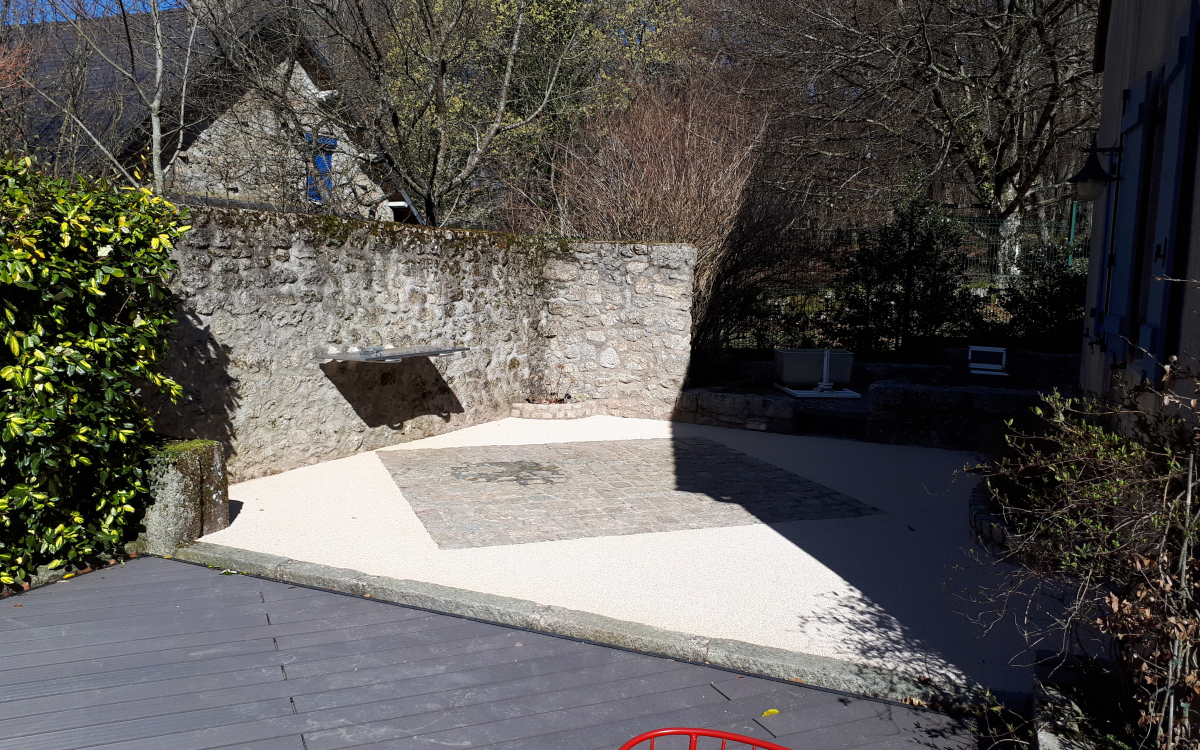 Cration Terrasse en Minralstar - Entreprise Gueugnon  Uchon ralise le 15/02/2019