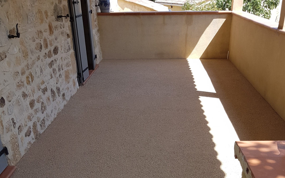 Cration Terrasse en Minralstar  Aubussargues conue le 18/07/2019