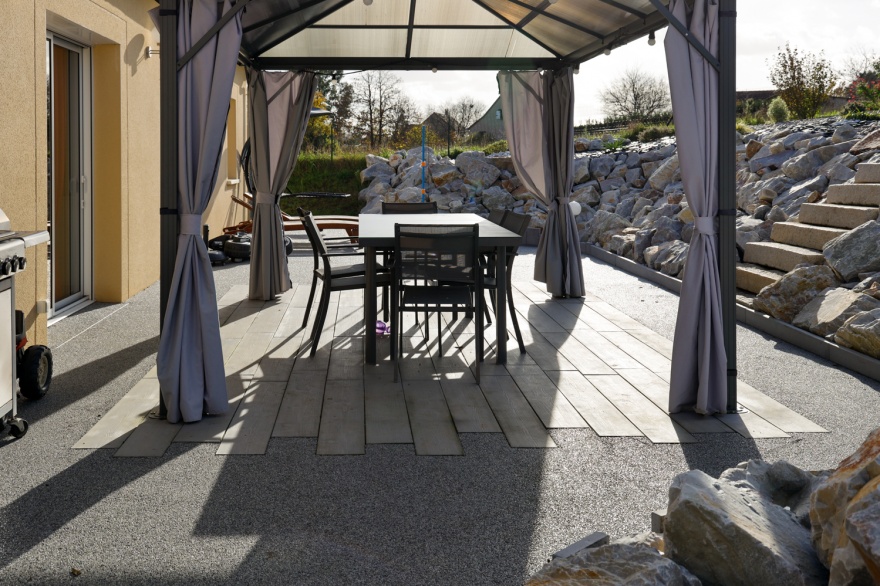 Ralisation Terrasse en Boib, enrob  chaud, Hydrostar et Pav la couture - Sarthe cre le 14/05/2019