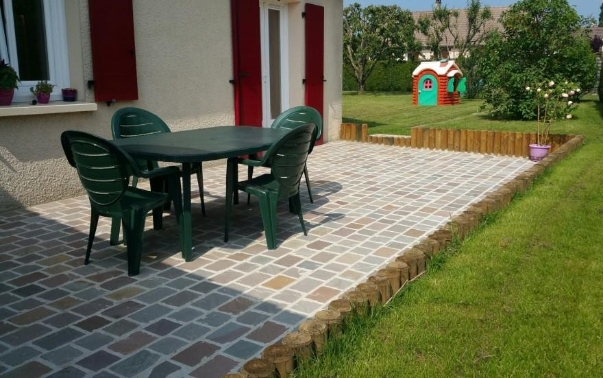 Ralisation Terrasse en pavage  Bailleau-le-Pin conue le 01/05/2025