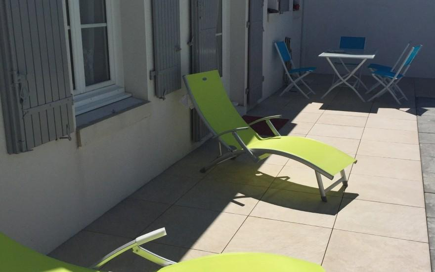 Ralisation Terrasse en dallage  Rochefort cre le 30/04/2025