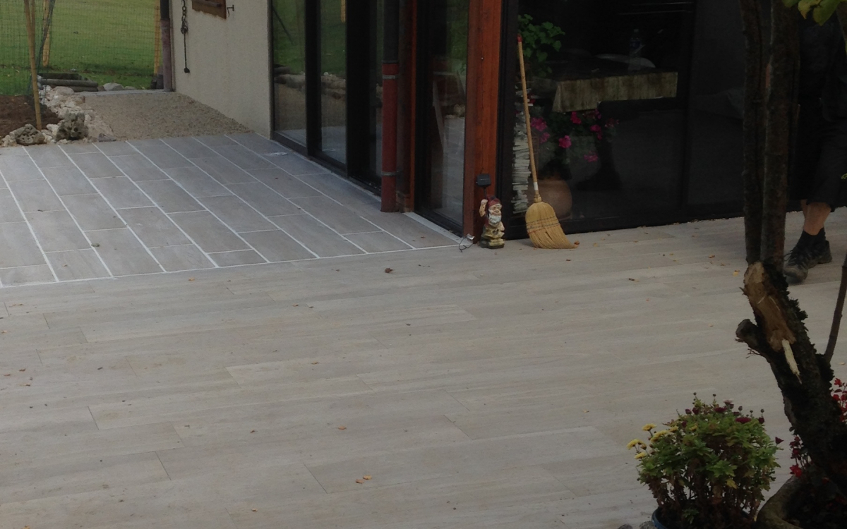 Ralisation Terrasse en Boib  Annemasse cre le 01/05/2025