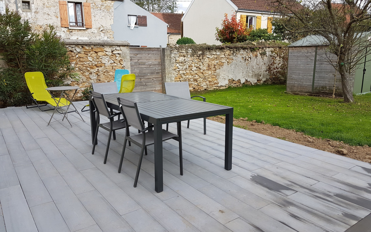 Ralisation Terrasse en Boib  Champigny-sur-Marne conue le 28/12/2017