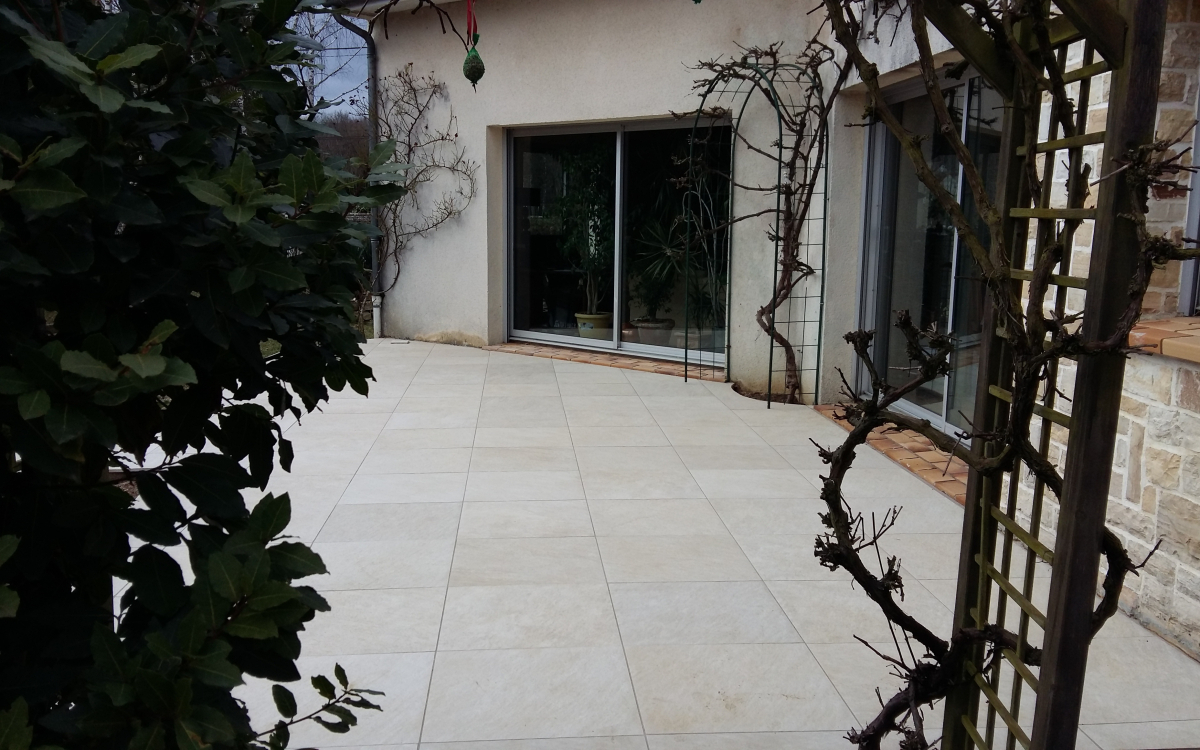 Conception Terrasse en dallage � Recloses r�alis�e le 28/12/2017