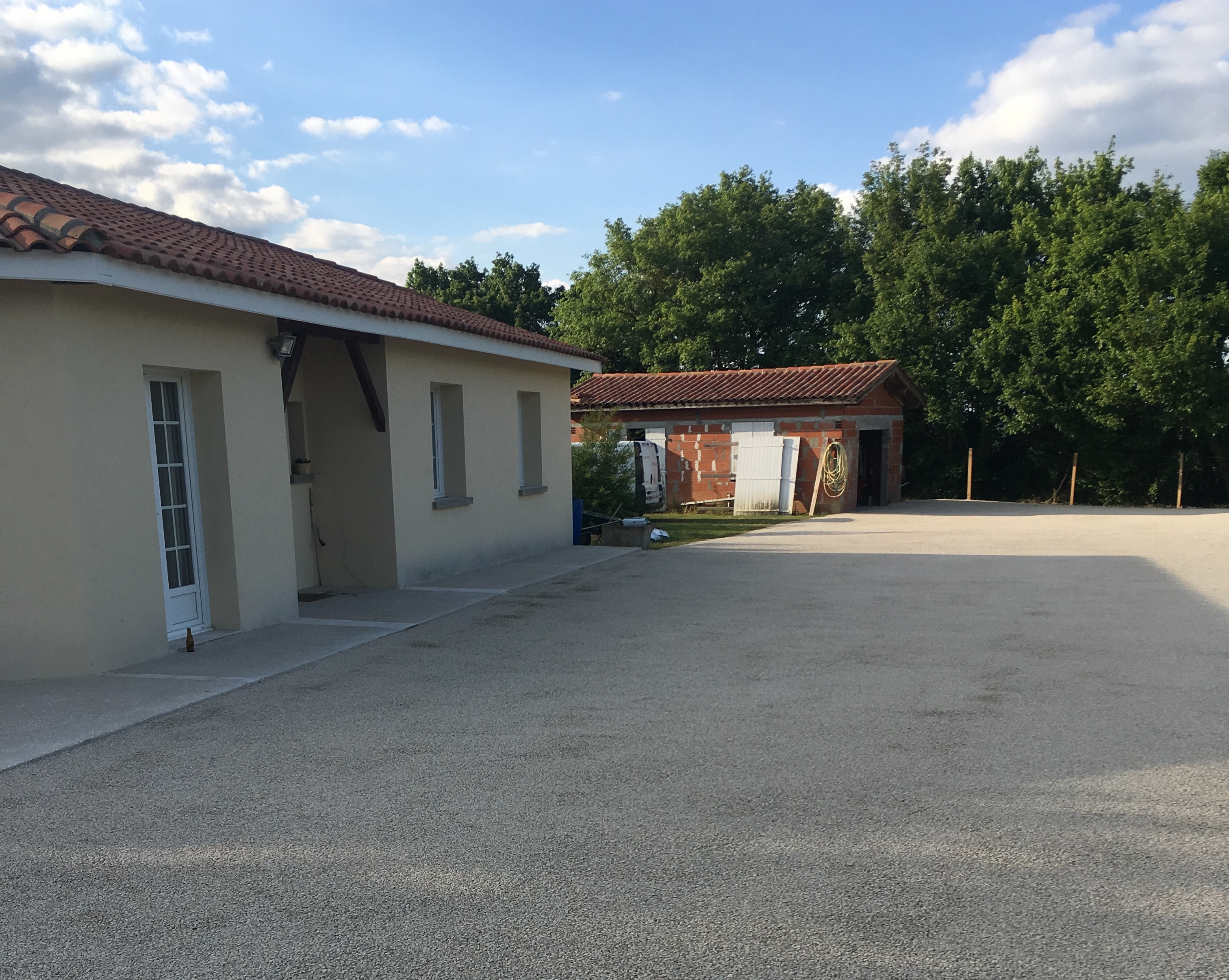 Conception Cour en Gravistar - Entreprise Salafranque - Lot-et-Garonne cre le 20/11/2018