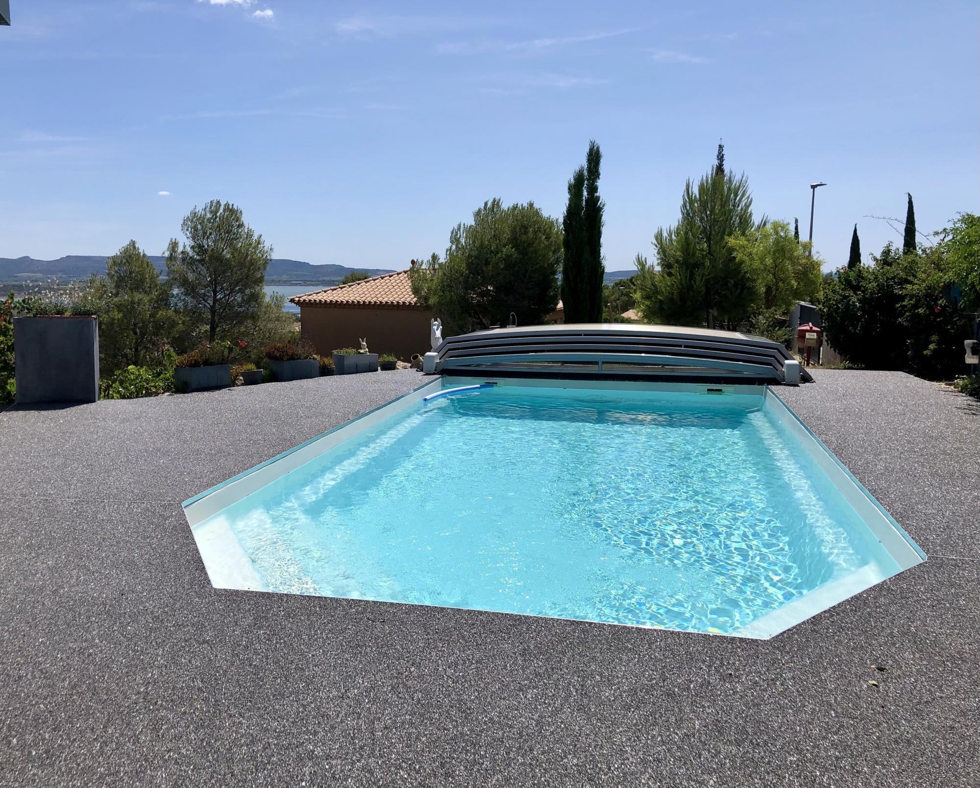Cration Plage de piscine en Hydrostar  Narbonne ralise le 06/07/2021